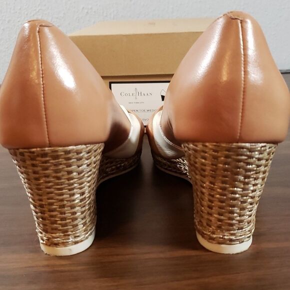 COLE HAAN Ava Open Toe Espadrille Wedges Size 8B Nike Air Technology Sole in Box - Picture 4 of 9
